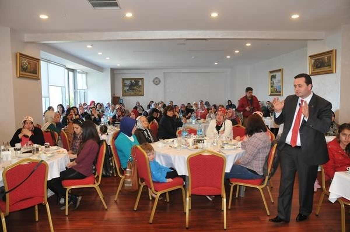 Başkan Adayı Yanmaz, Kadına Yönelik Projeleri Anlattı