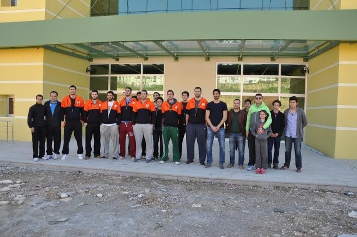Bilecik Belediyesi Basketbol Takımı, Spor Salonunu Gezdi