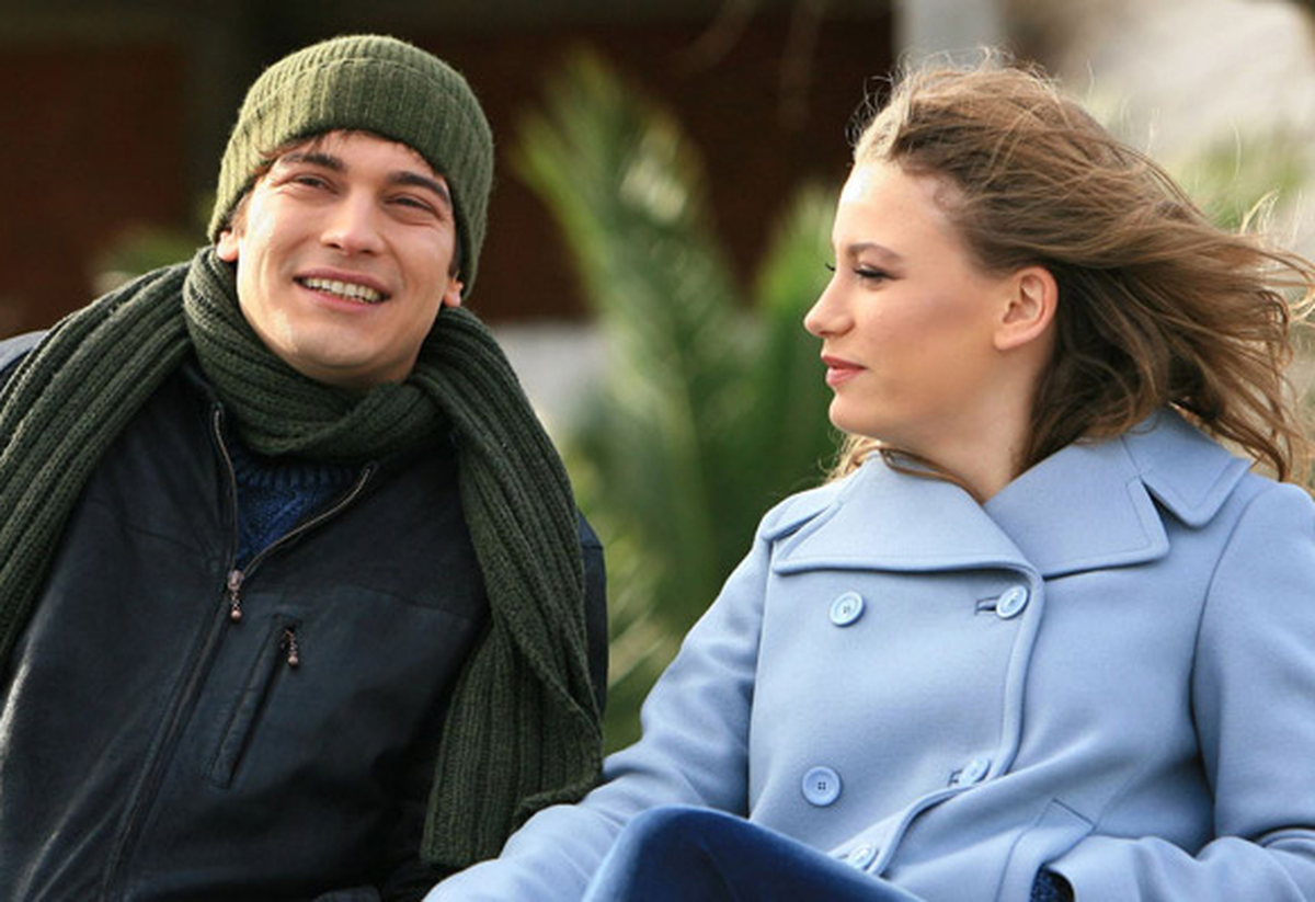 Çağatay Ulusoy ile Serenay Sarıkaya Birlikte Görüntülendi