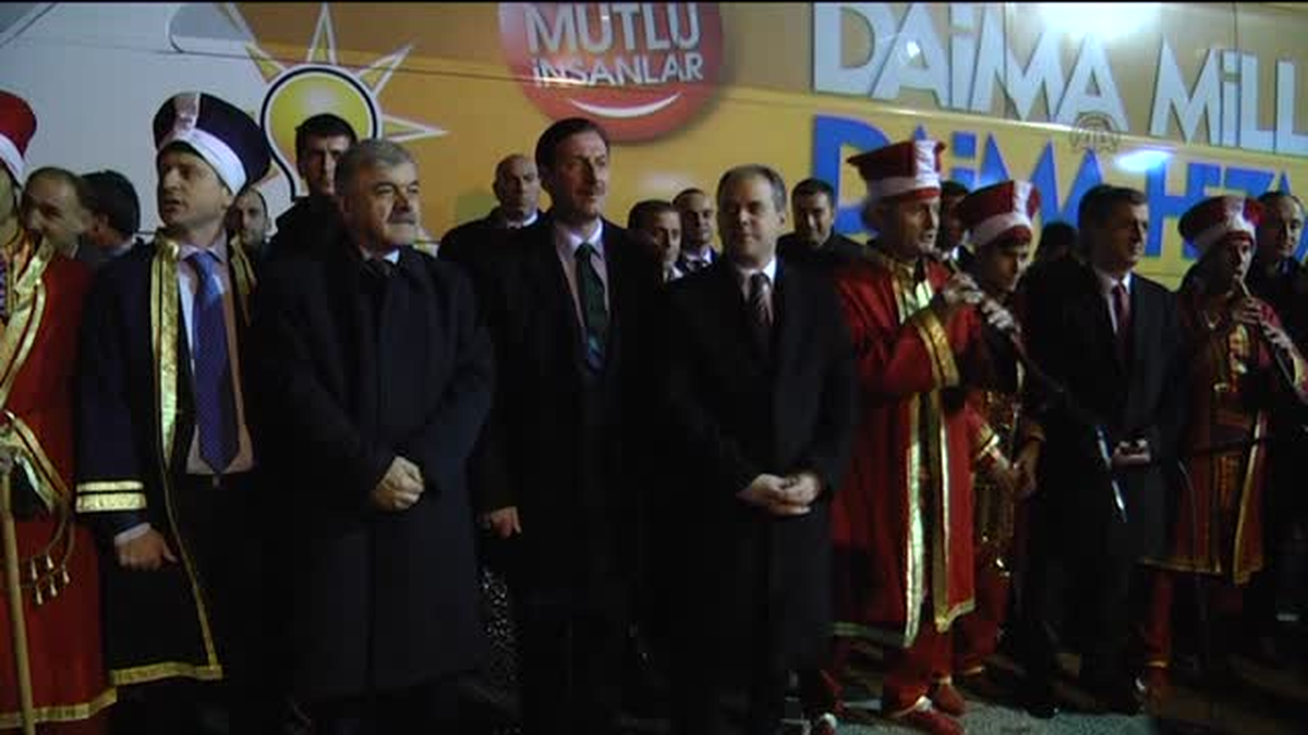 Gençlik ve Spor Bakanı Kılıç\'a mehteranlı karşılama -