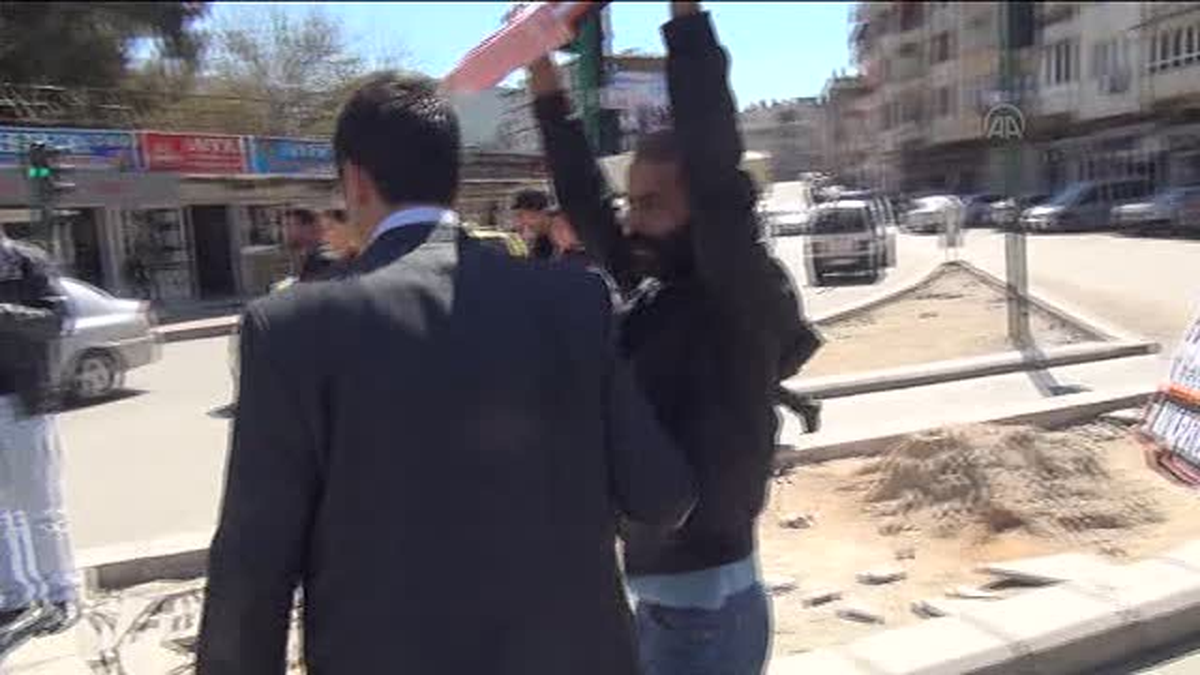 Hatay\'da izinsiz yürüyüş