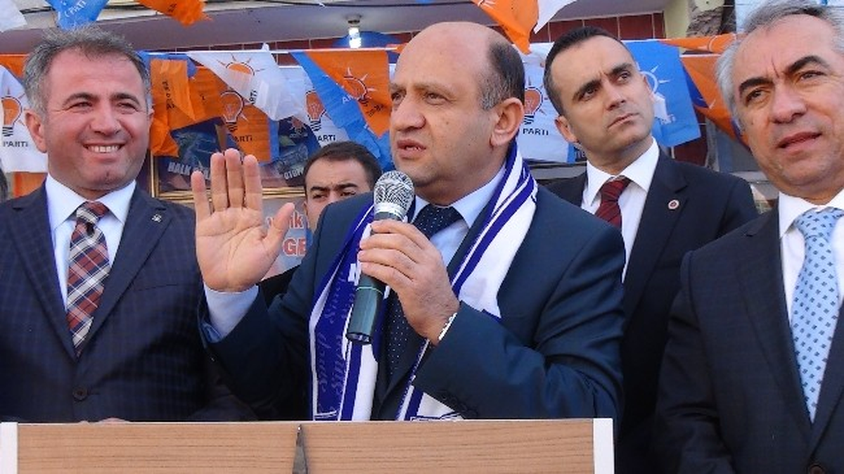 "Türkiye Yüzde Yüz Yerli Kendi Savaş Uçağını Yapacak"