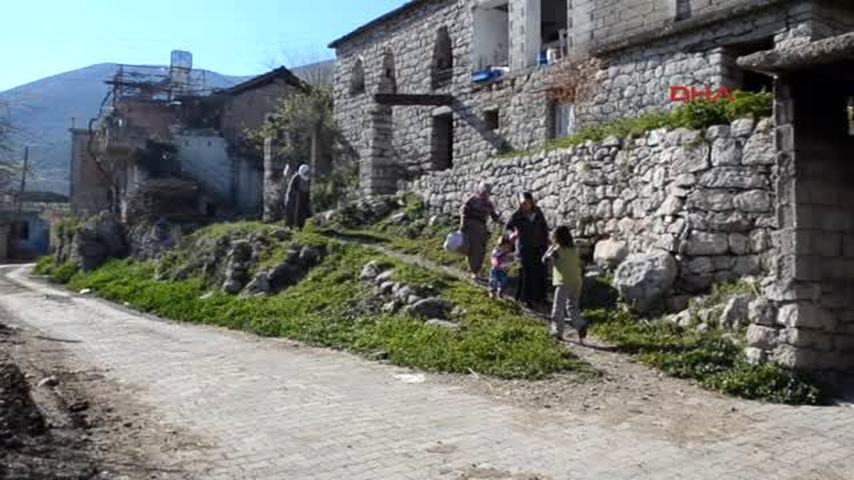 Gözlekçiler Köyüne Roket ve Havan Mermisi Düştü