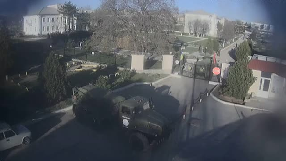 Ukrayna Deniz Kuvvetlerine bağlı hava üssü, Rus askerlerinin kontrolüne geçti -