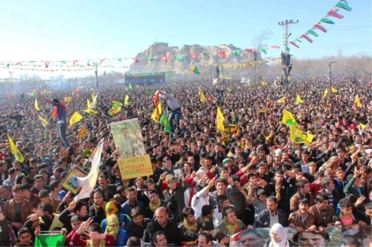 BDP, Van\'da Nevruz\'u Kutladı