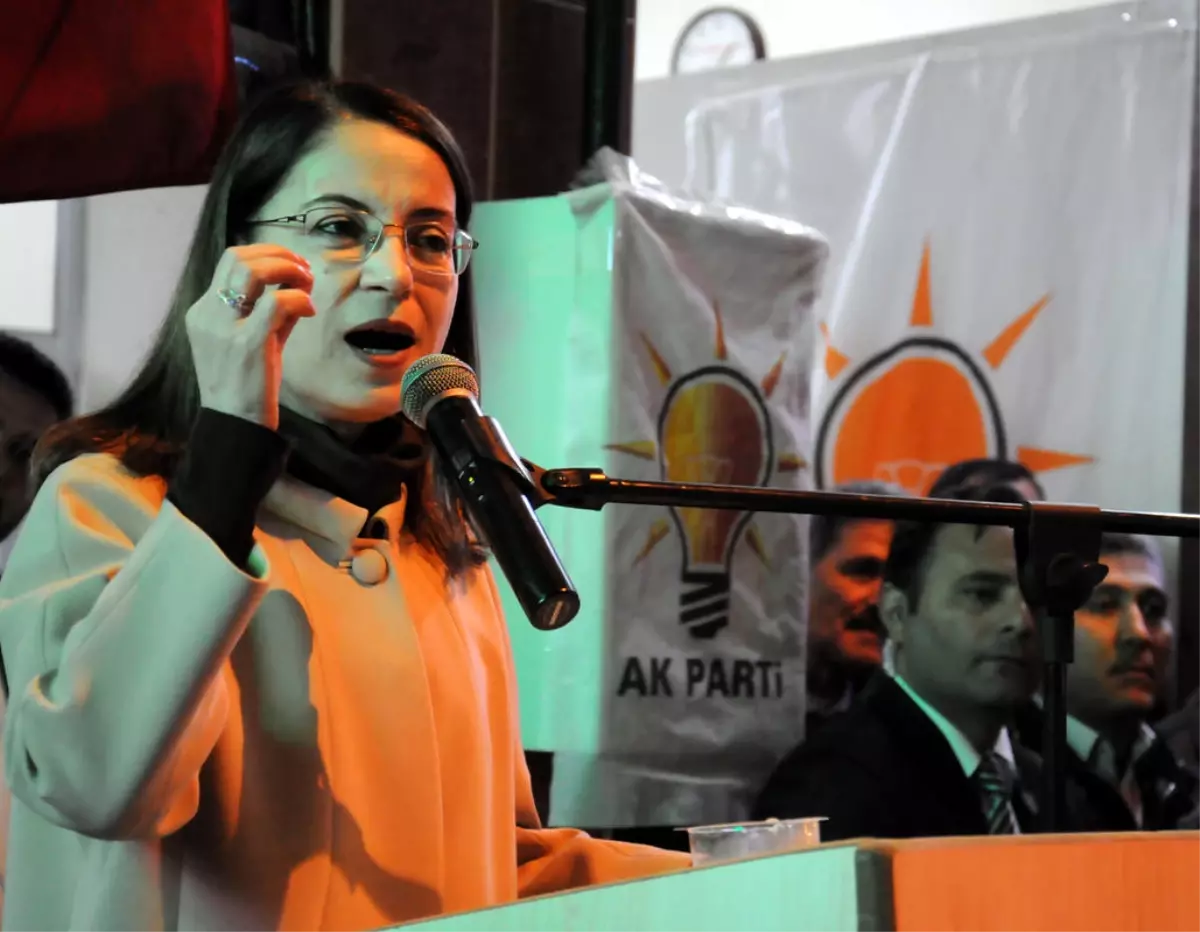 Aile ve Sosyal Politikalar Bakanı İslam, Sakarya\'da