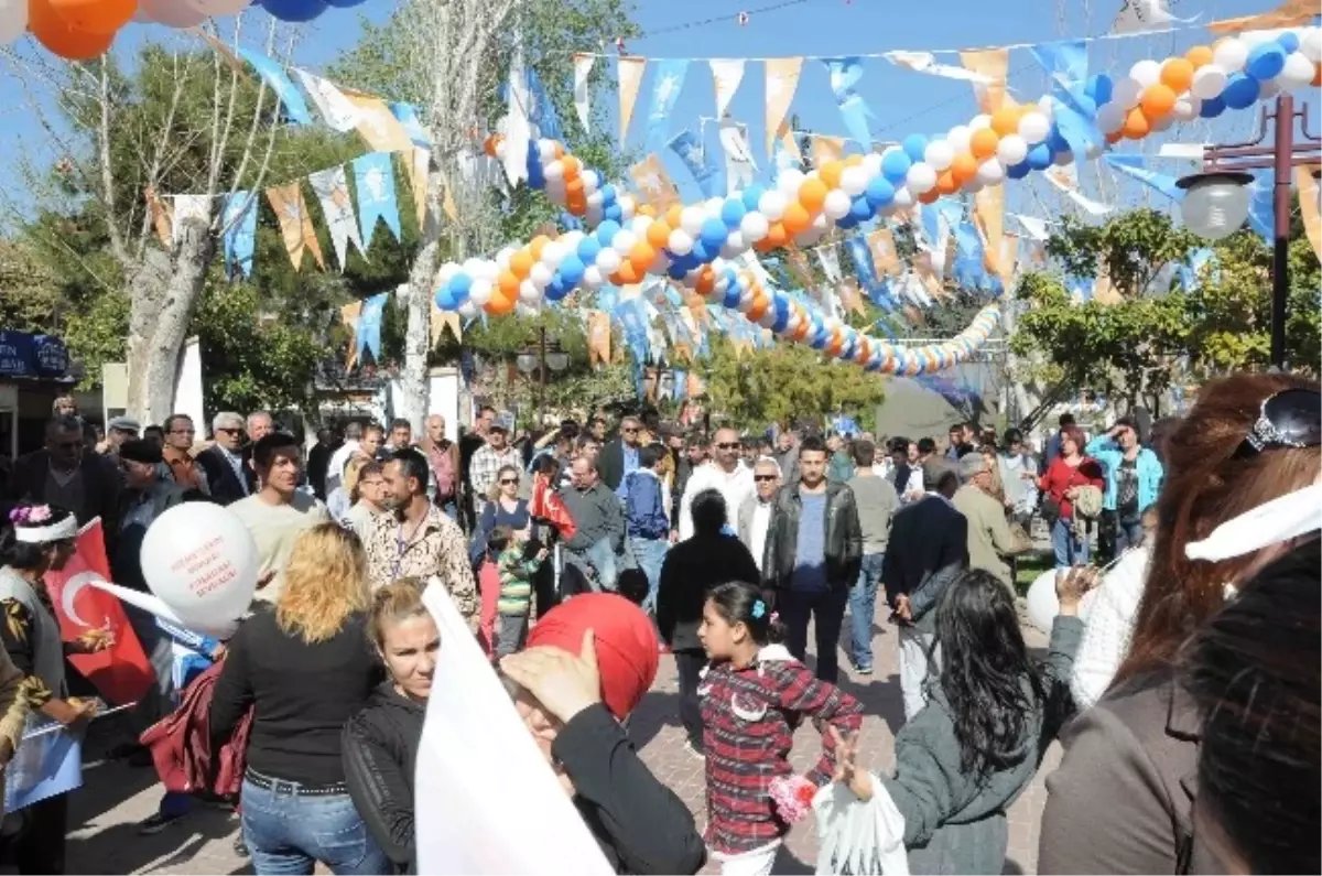 AK Parti\'nin Kuşadası Adayı Engin Berberoğlu, Projelerini Tanıttı