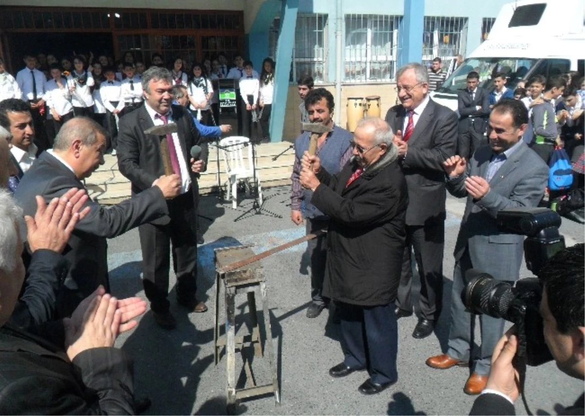 Aslıyüce: "Nevruz Gönüllerin Aydınlandığı Bir Gün"