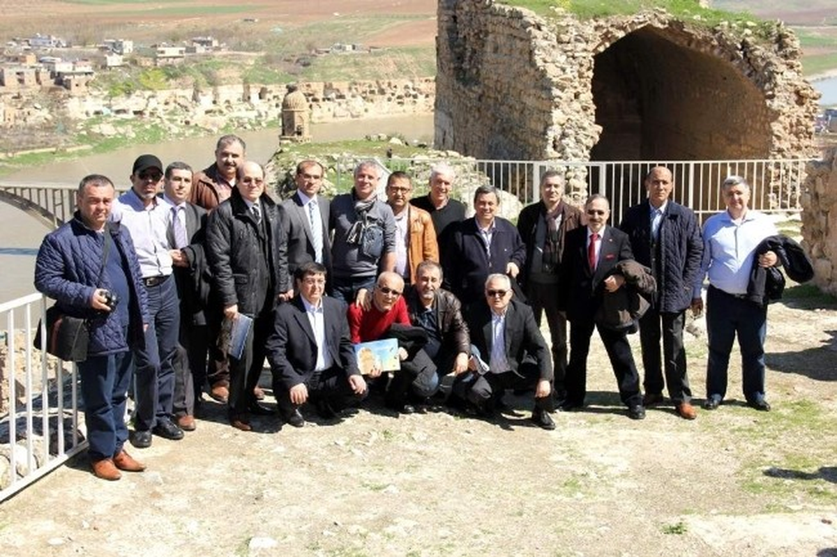 Aydınlılar Siirt\'in Egeli Valisi Aydın\'ı Ziyaret Etti