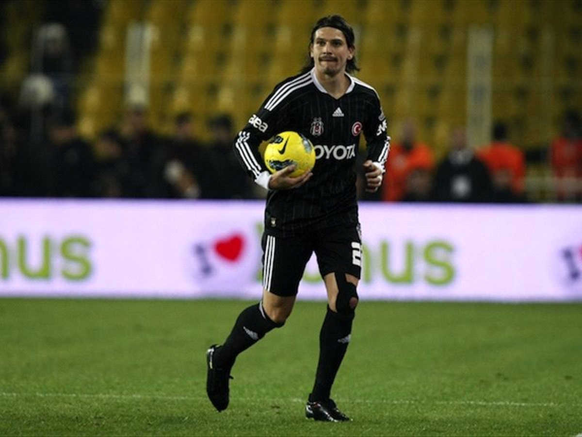 Beşiktaş\'ta Ersan Devam Edemedi
