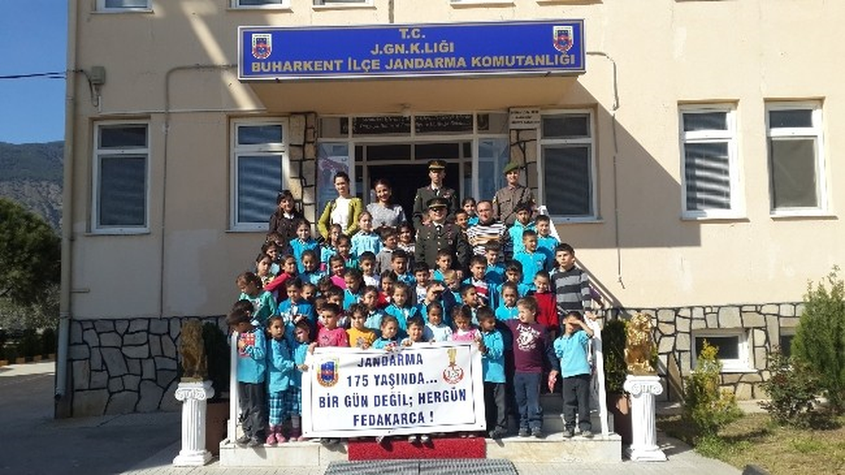 Buharkentli Öğrencilerden Jandarmaya Ziyaret