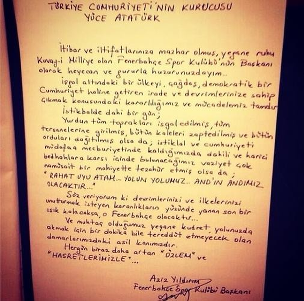 Fenerbahçeli Taraftarlar Anıtkabir\'e Akın Etti