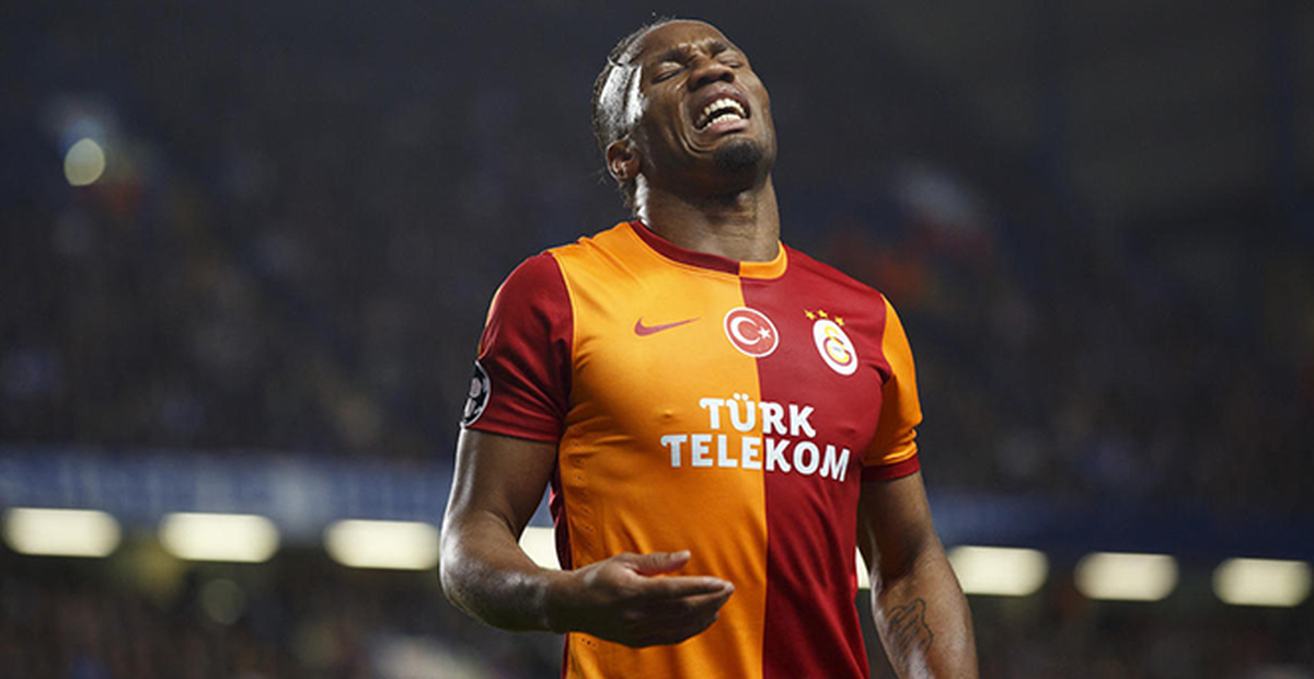Galatasaraylılar, Drogba'nın Bilerek Geç Geldiğine İnanıyor