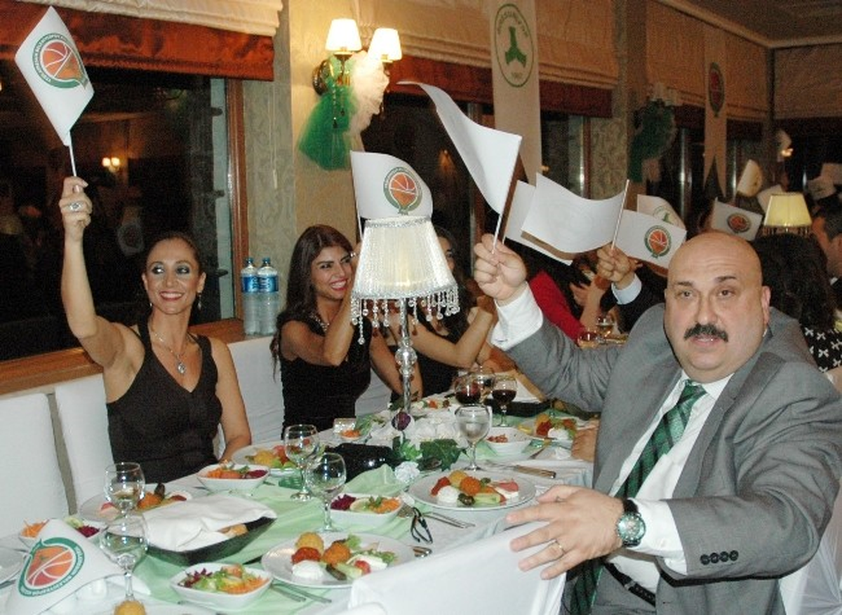 Giresunspor ve Yeşil Giresun Belediyespor\'a Destek Gecesi Düzenlendi