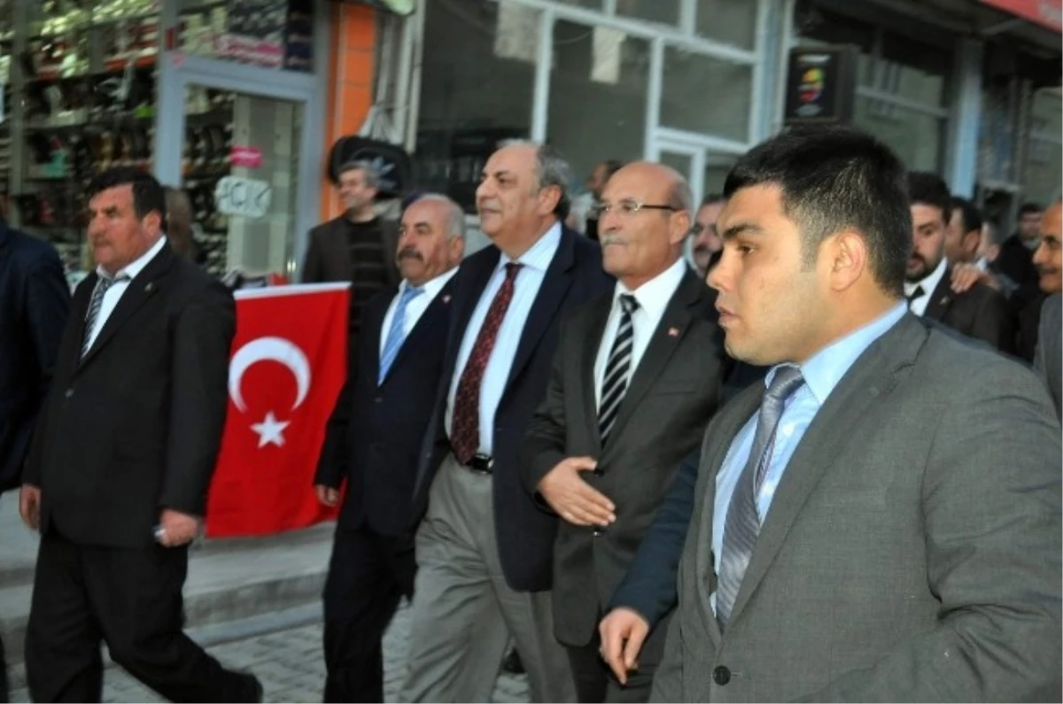 MHP Genel Başkan Yardımcısı Türkeş Adilcevaz\'da