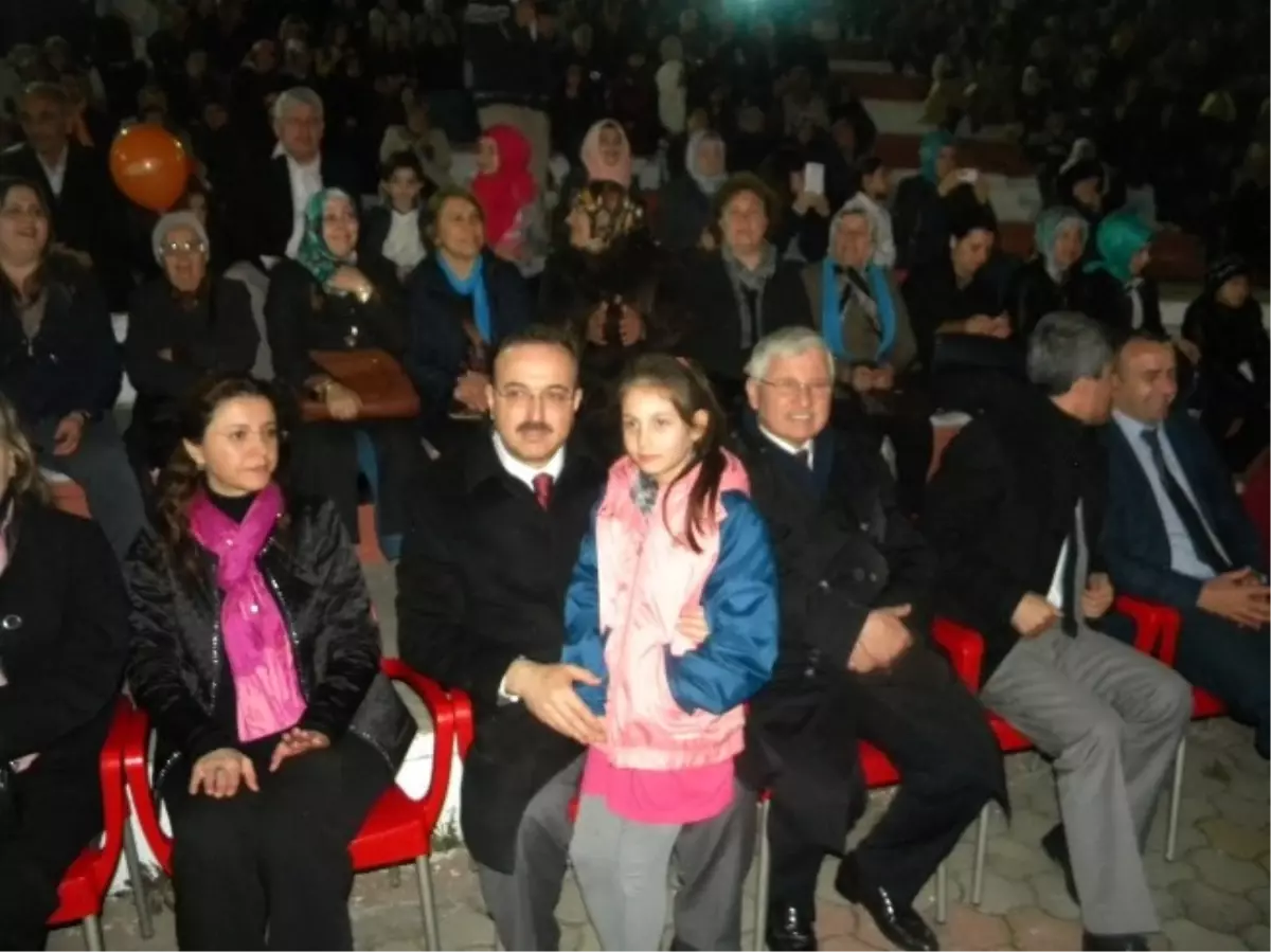 Uğur Işılak Tekirdağ\'da Konser Verdi