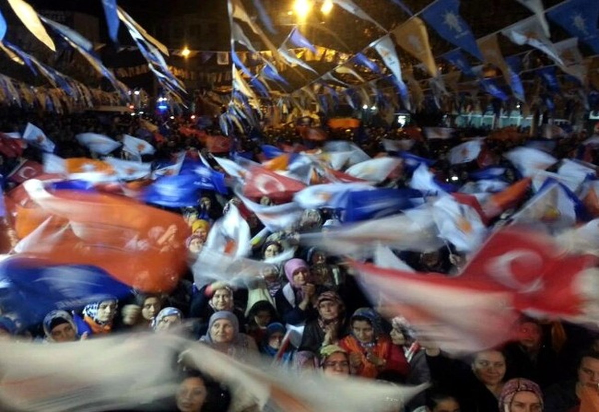 AK Parti Büyükşehir Adayı Uğur\'dan "Balıkesir\'de İşsiz Kalmayacak" Sözü
