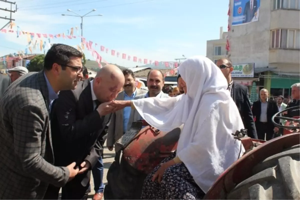 Ak Partili Pekgüzelden Bir Günde İki Miting