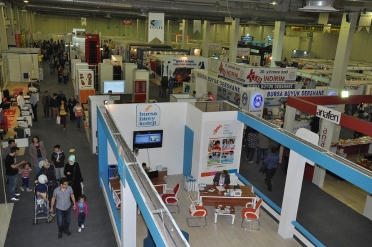 Bursa Kitap Fuarı\'nı 293 Bin Kişi