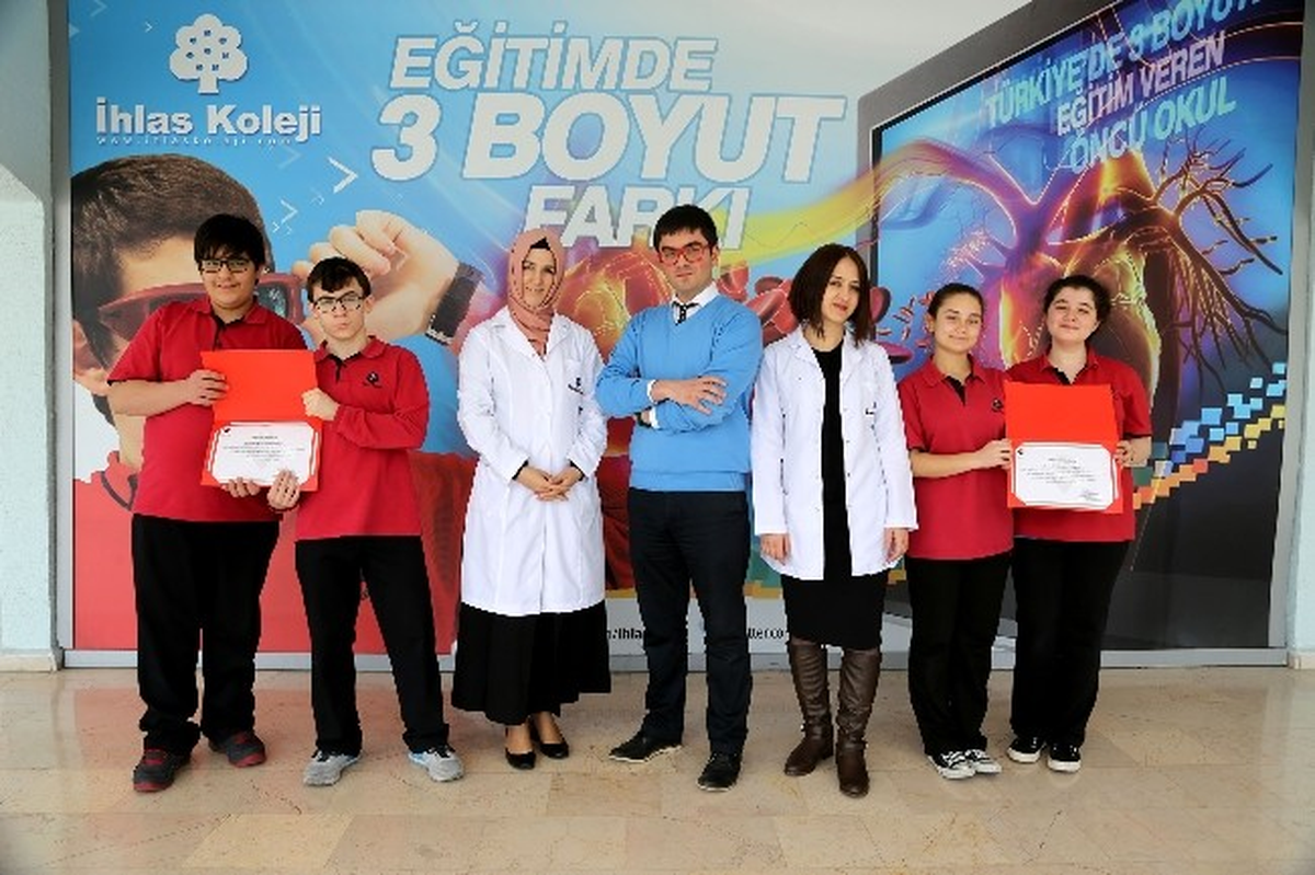 İhlas Koleji Projeleri Başarıya Koşuyor