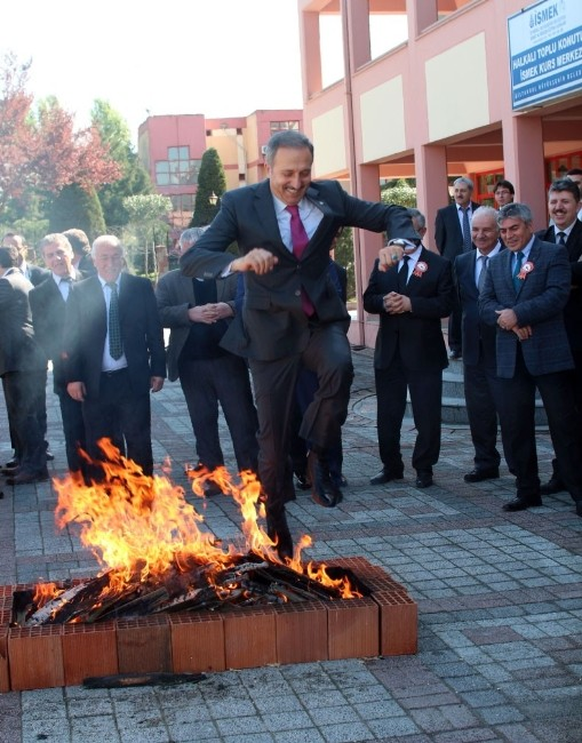 Küçükçekmece\'de Nevruz Coşkusu