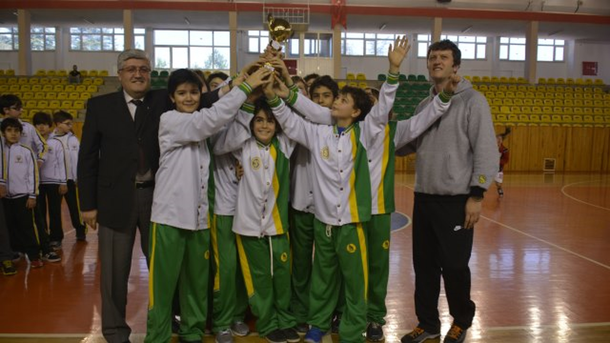 Küçükler Basketbol Bay-Bayan Grup Müsabakaları Tamamlandı