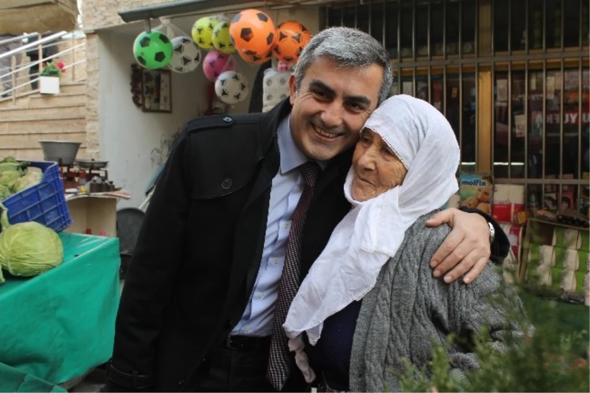 MHP Giresun Belediye Başkan Adayı Orhan Erzurum "Giresun \'Seviyorum\' Demekle Sevilmiyor"