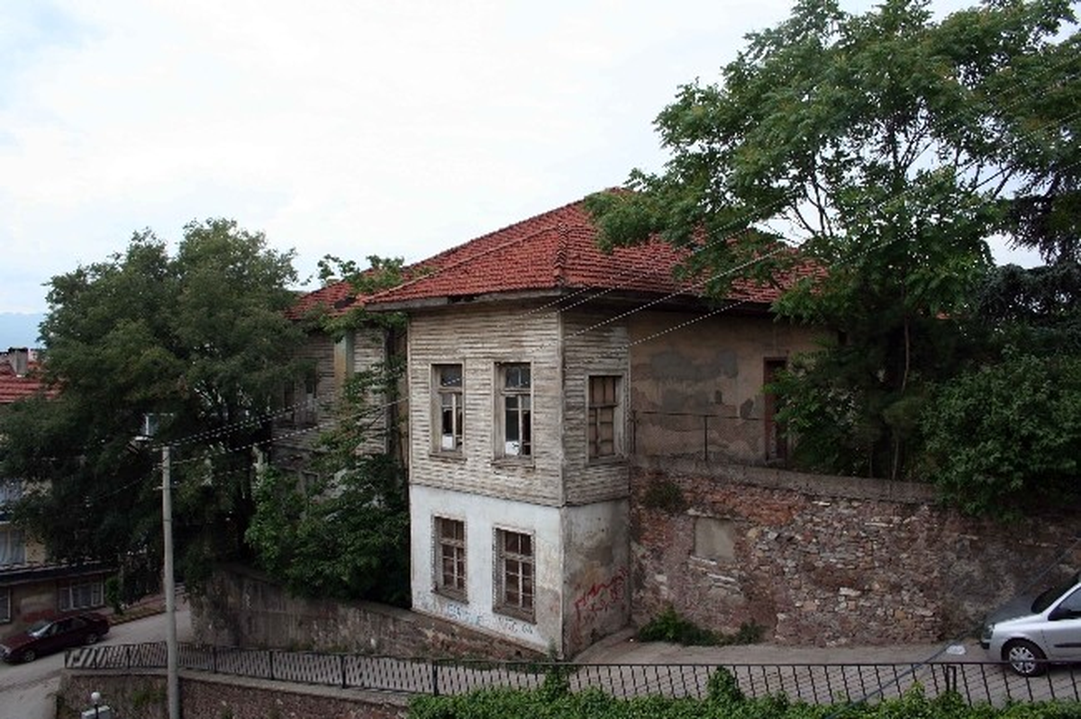 Portakal Hafız Konağı\'nın İhalesi Yapıldı