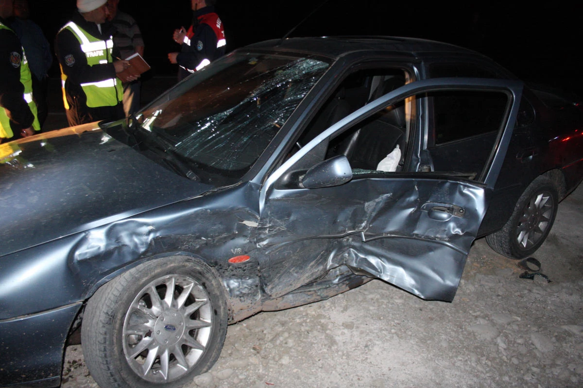 Amasya Suluova\'da Trafik Kazası: 7 Yaralı