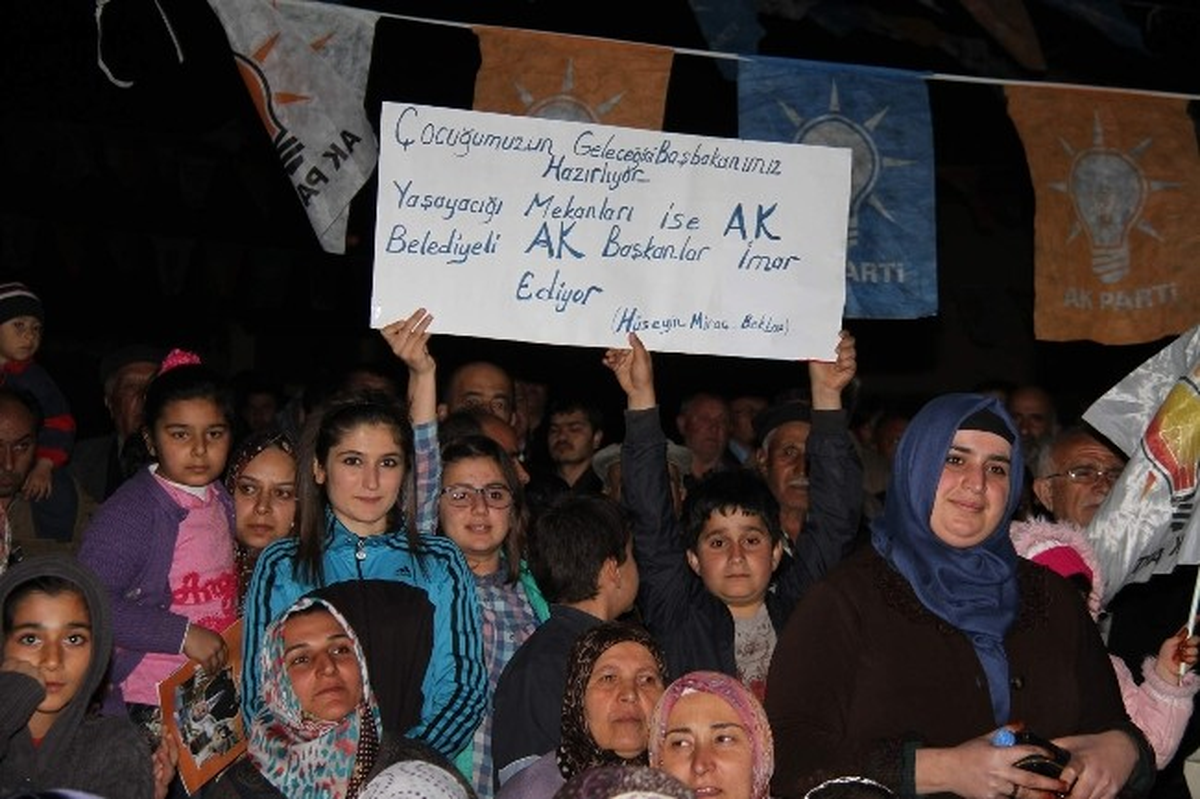 AK Parti Heyeti, Karakavak\'ta Seçim Çalışması Yaptı
