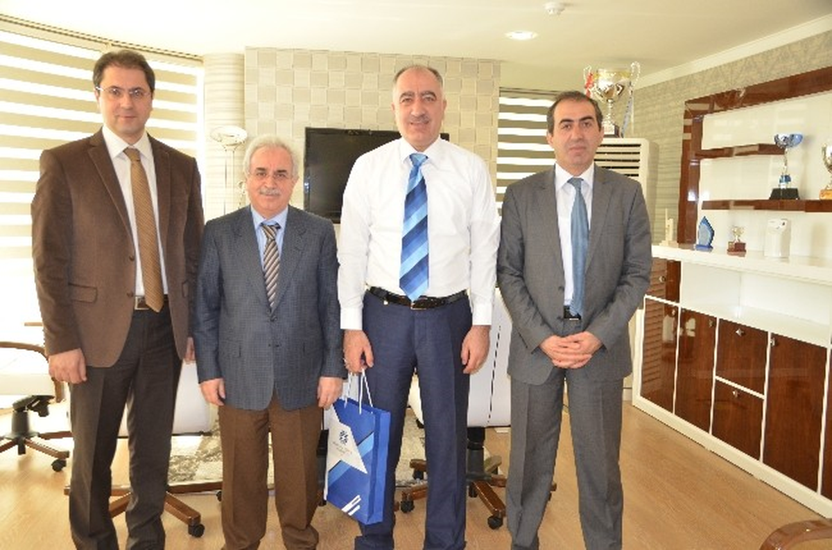 Etü\'den Ghsim\'ye Ziyaret