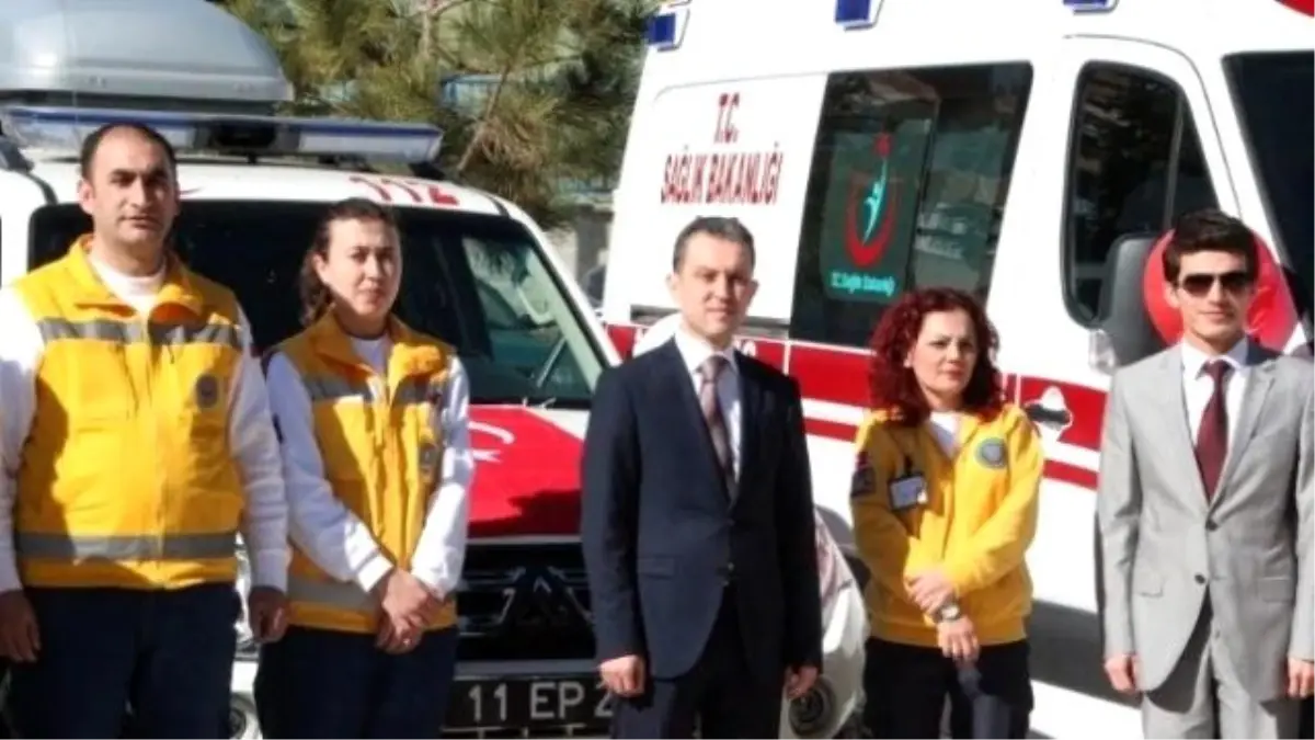 Sağlık Bakanlığından Hakkari\'ye 5 Ambulans