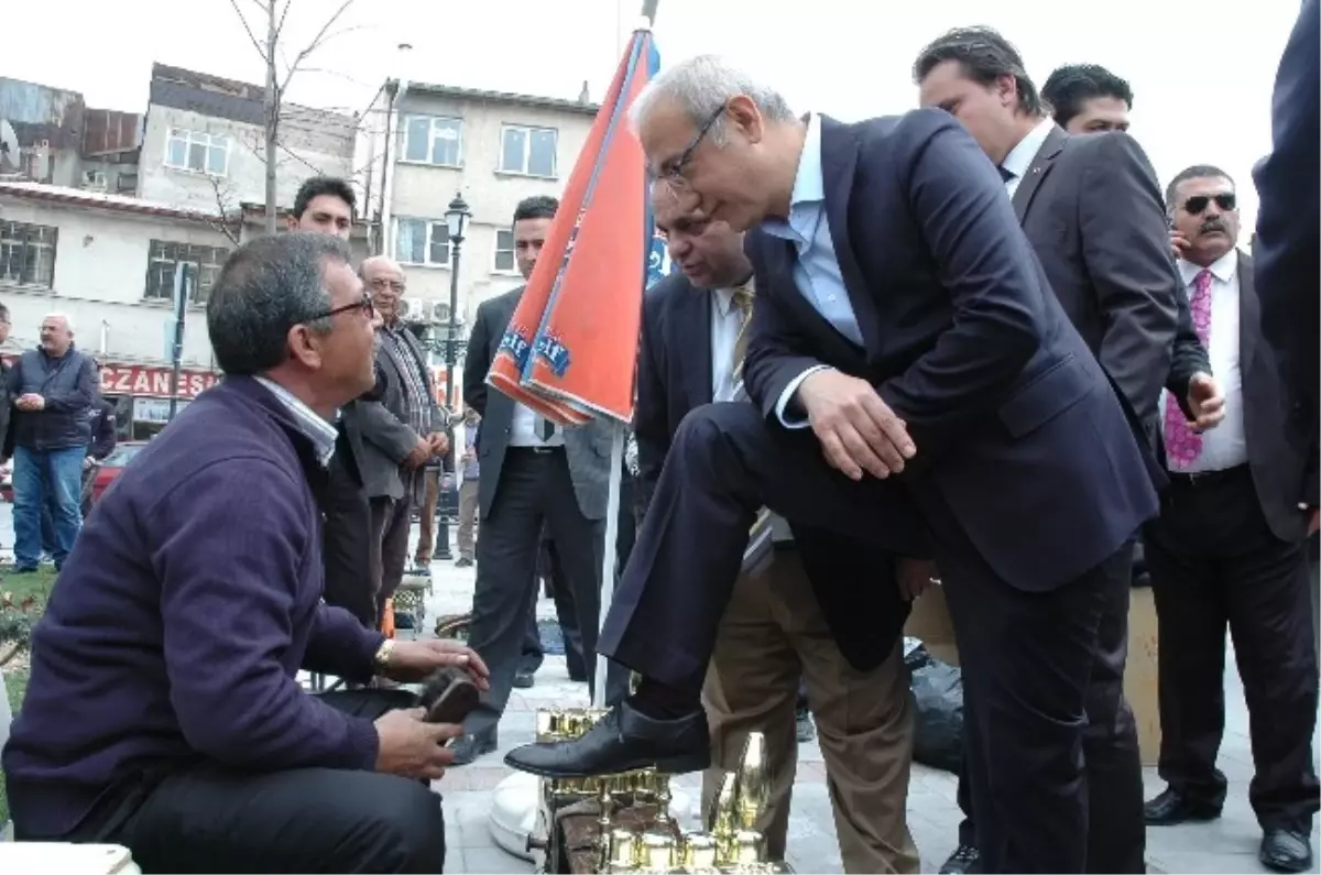 Bakan Elvan\'dan İdam Kararlarına Tepki