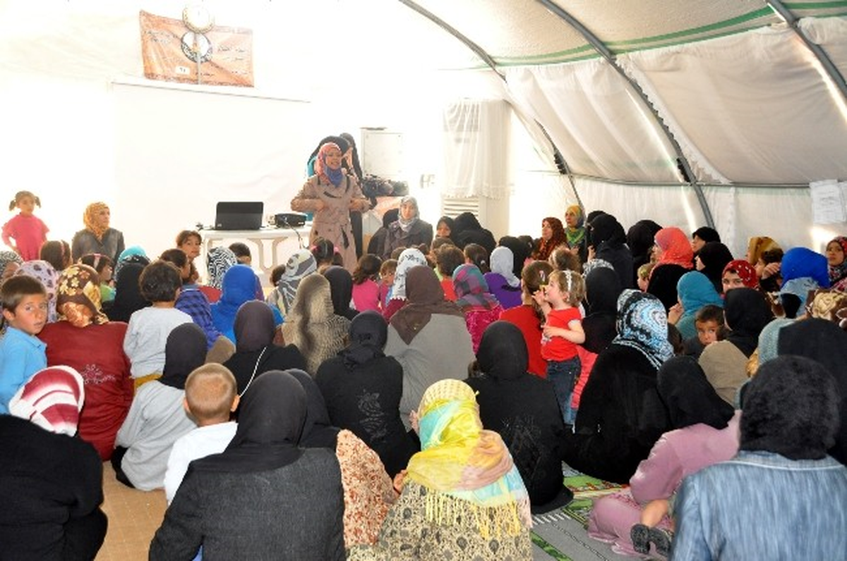 Çadır Kentte Çevre Temizliği ve Kişisel Temizlik Semineri
