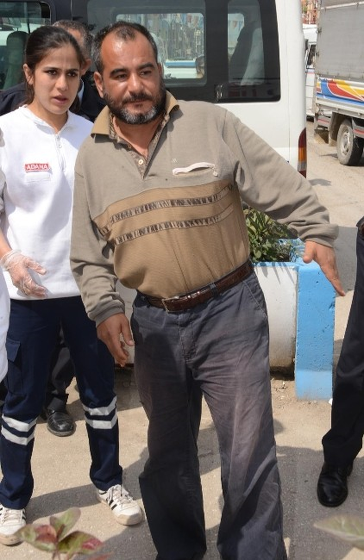 Çocuğuna Kızan Kocasını Bıçakladı