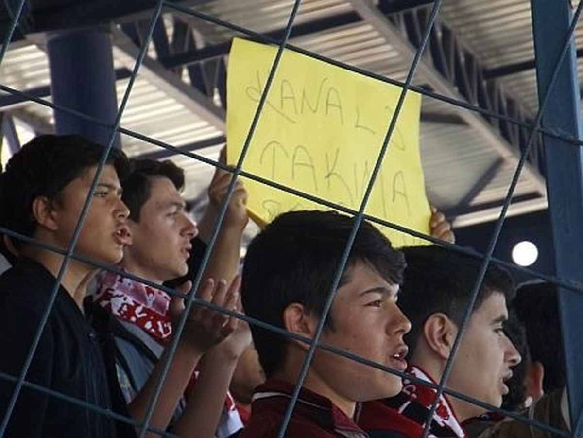 Elibol Sandıklıspor Taraftarı Canlı Yayın İstiyor