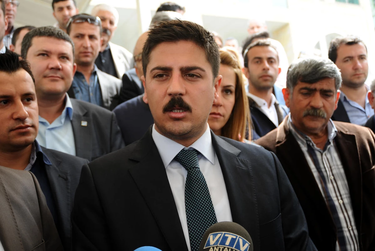 Eski CHP Antalya İl Gençlik Kolları Başkanı Eren\'in Türel\'e Hakaret Ettiği İddiası
