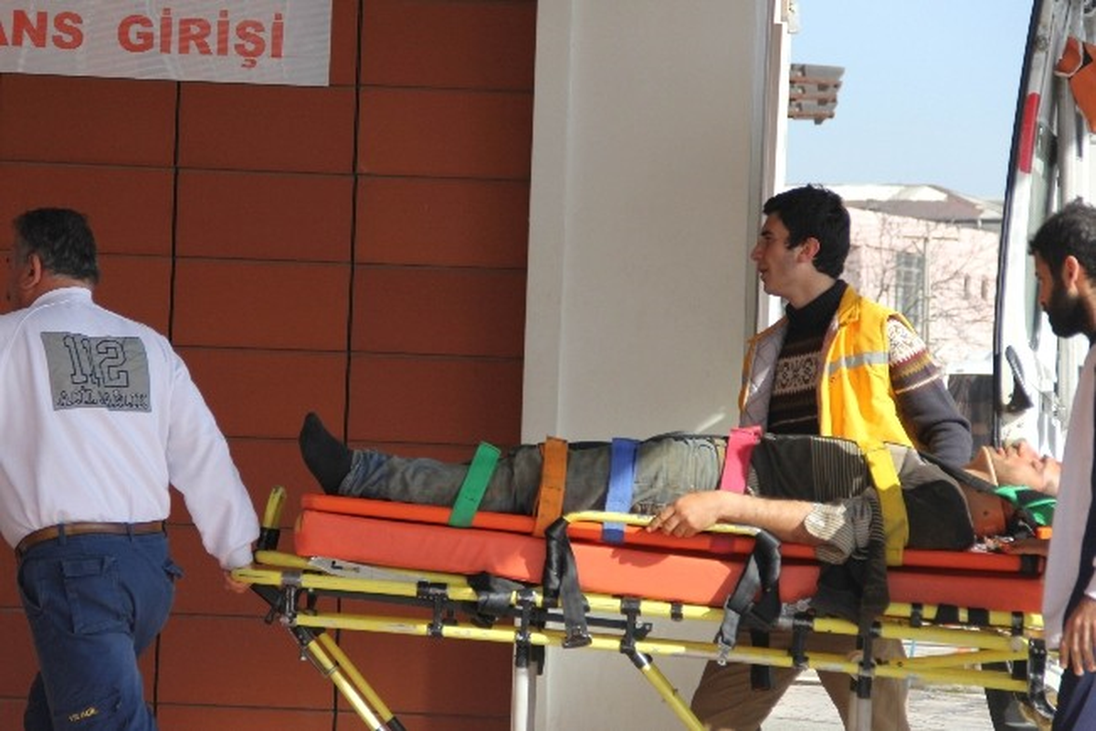 İnşaattan Düşen İşçi Hastanelik Oldu