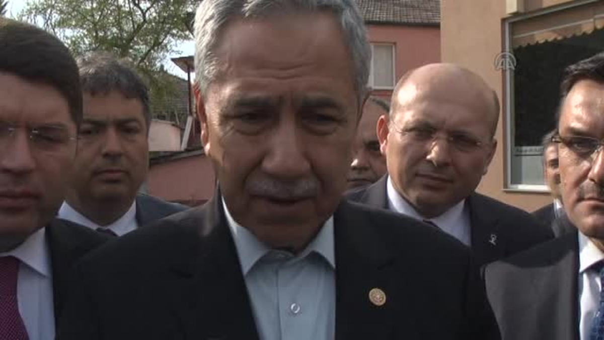 Mısır\'da 528 kişinin idama mahkum edilmesi - Arınç -