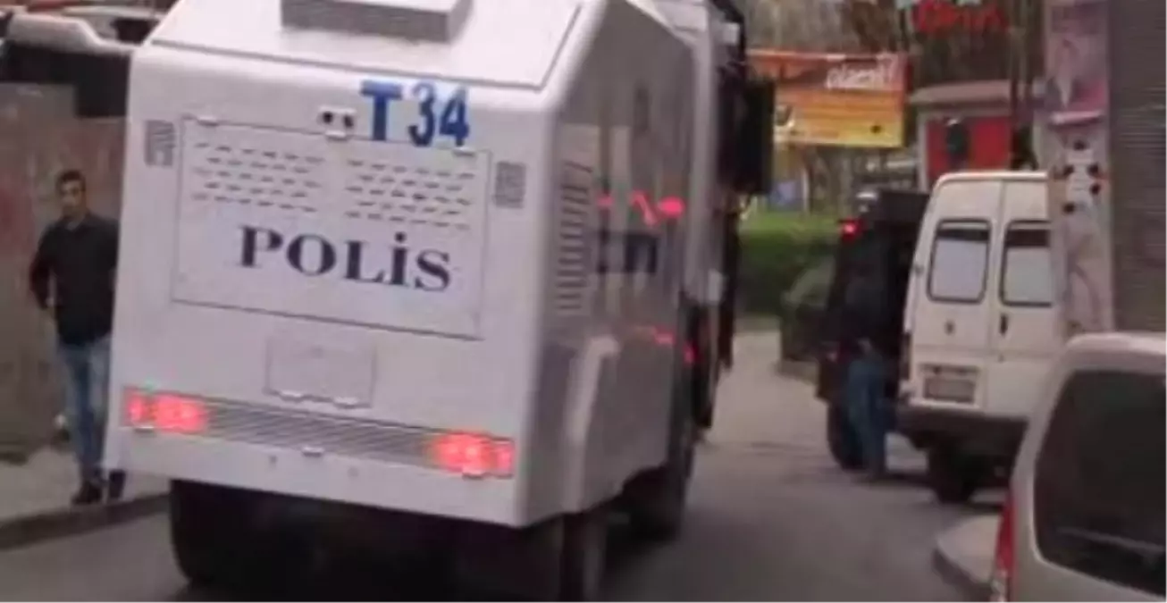 Okmeydanı Polis Ablukasında