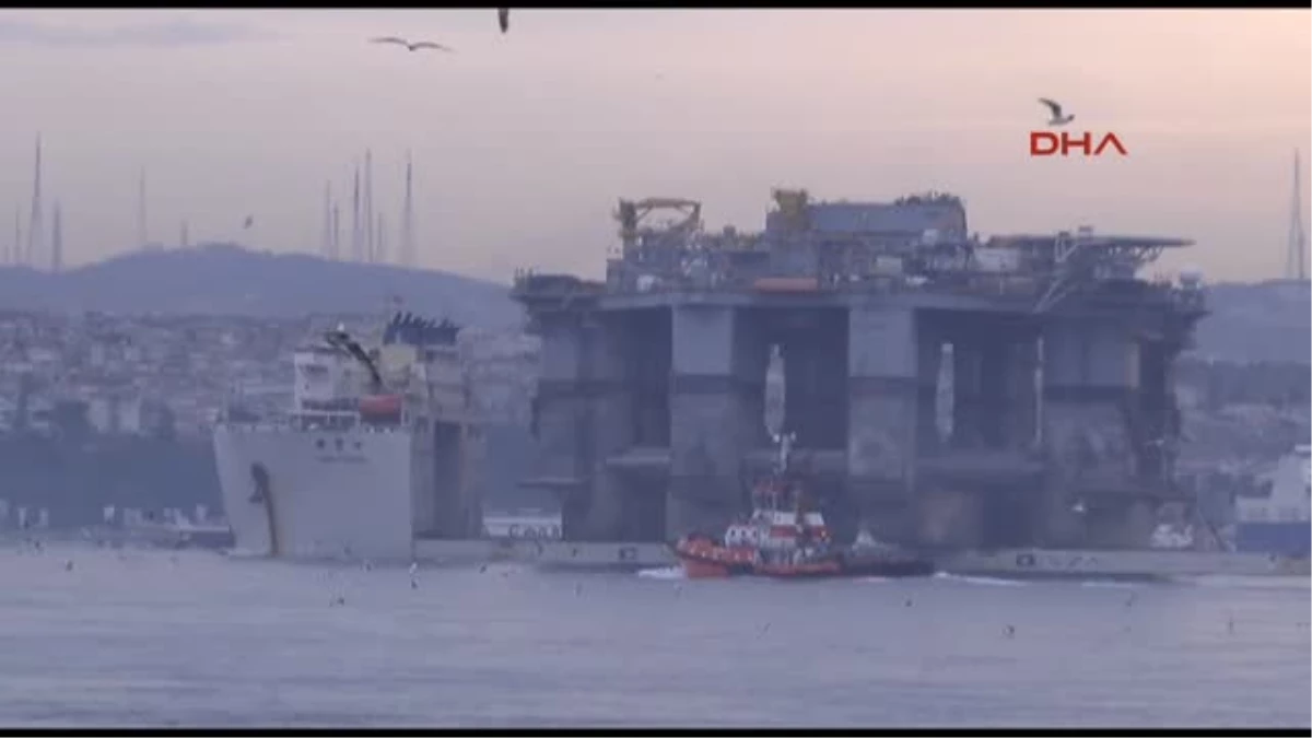 Çin Bayraklı Gemi, İstanbul Boğazına Girdi