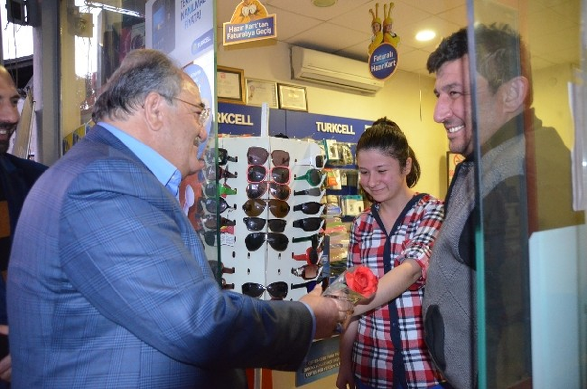 Salim Uslu\'dan Kargı\'da Esnaf Turu