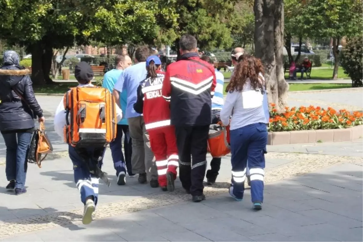 Sıcaktan Bunalan Kadın Baygınlık Geçirdi