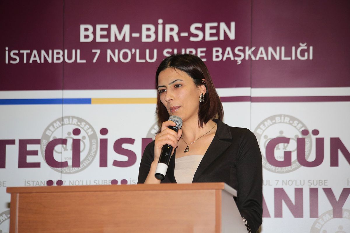 Yasemin Güneş: Siyah Giyimli Adamlar Mevzusuna İnanıyorum