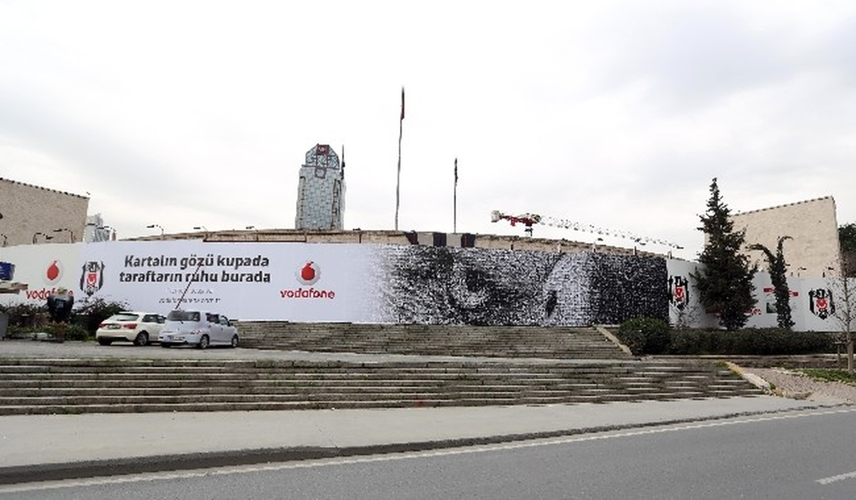 21 Bin Mesaj Vodafone Arena\'nın Temeline Gömüldü