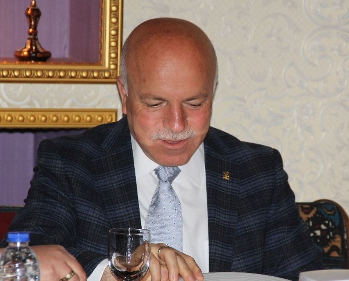 AK Parti Erzurum Büyükşehir Belediye Başkan Adayı Sekmen, Gazetecilerle Bir Araya Geldi