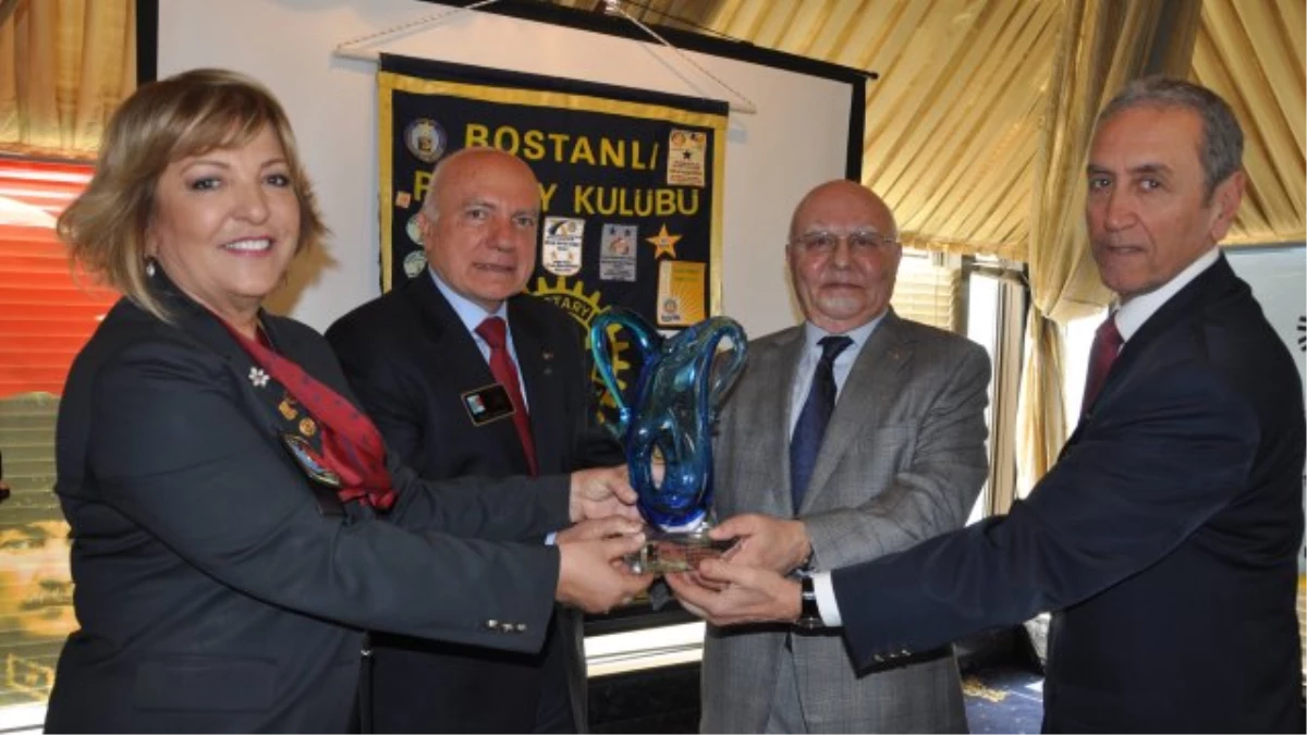 Bostanlı Rotary\'den Arkas\'a Hizmet Ödülü