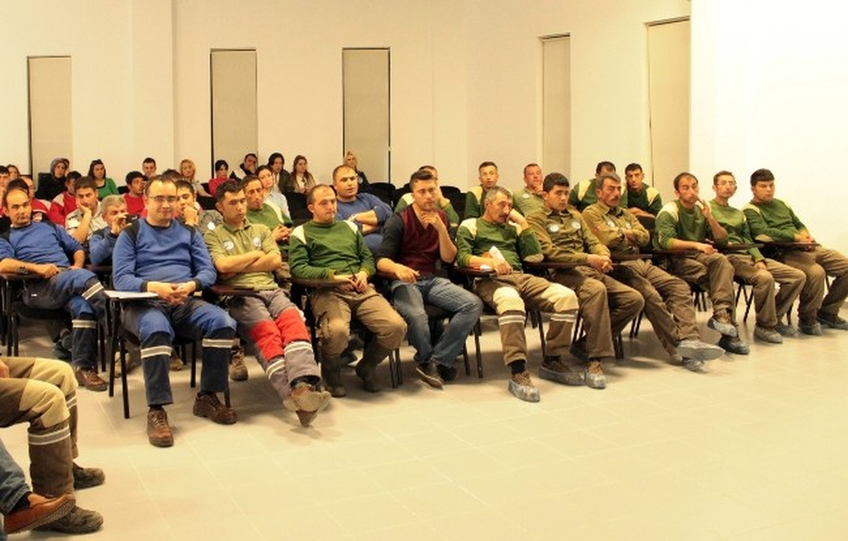 Büyükşehir Belediyesi Spor A.ş Personeline Yangın Güvenlik Eğitimi