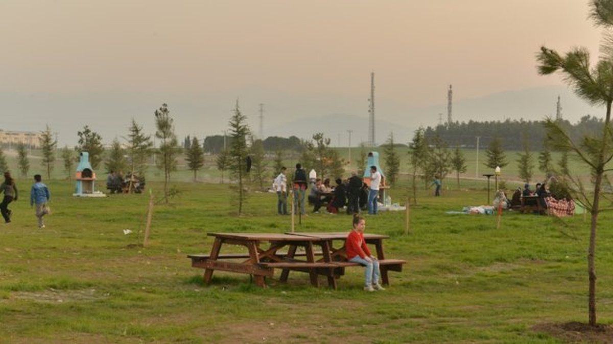 Eski Çöp Alanı Şimdi Piknikçileri Ağırlıyor