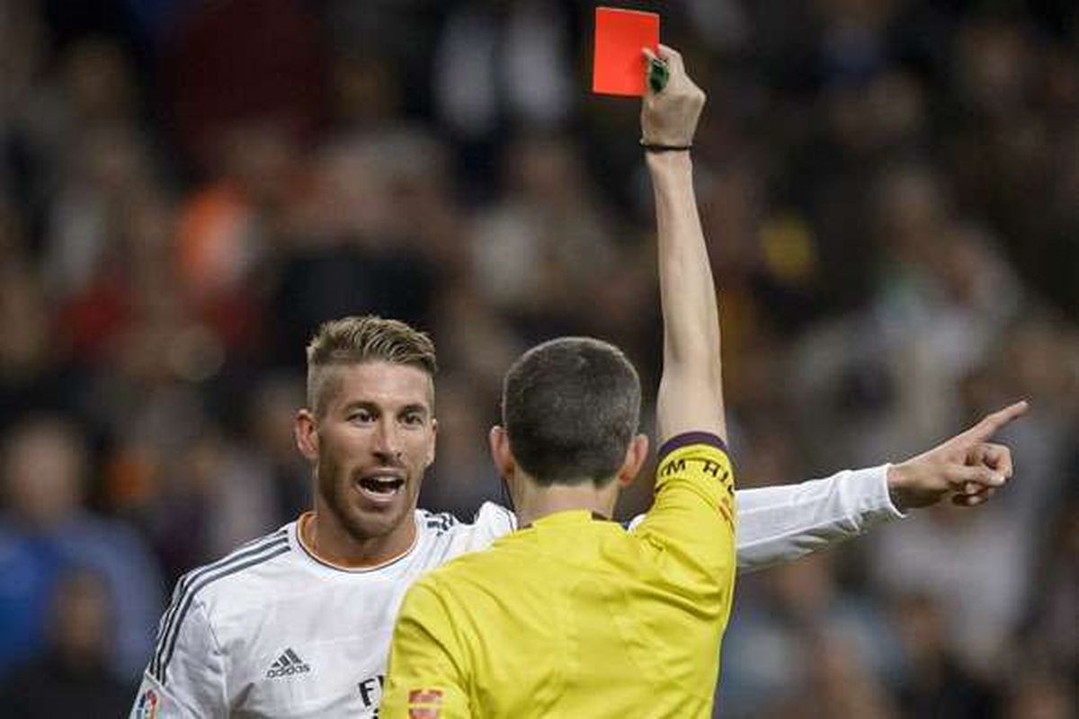 Ramos\'un Kırmızı Kartı Onaylandı